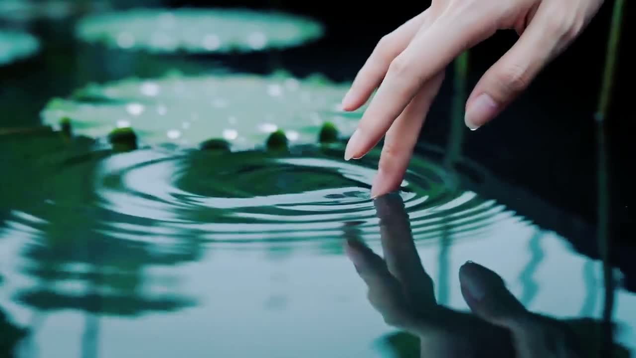 D002
